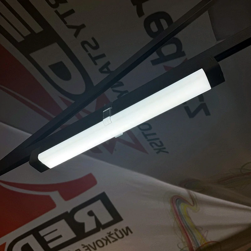 Sada 4x ks dobíjateľných LED svetiel
